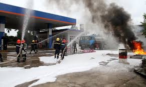 Thực tập phương án chữa cháy và cứu nạn cứu hộ tại cửa hàng xăng dầu